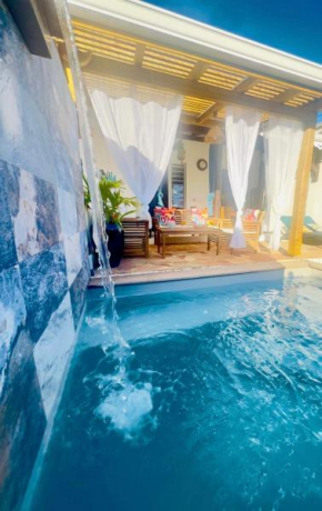 Zandoli piscine, vue mer, paisible, jardin
